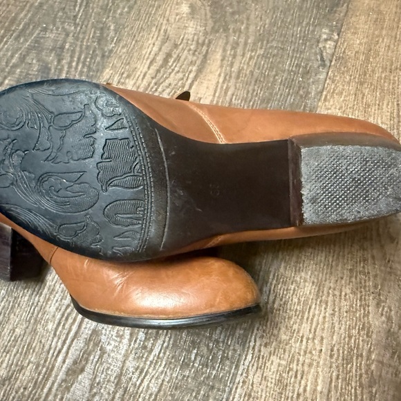 Django and Juliette GUCsize 7.5 (38) ribbon lace up Tan Ankle Boots luxury brand - Picture 13 of 16